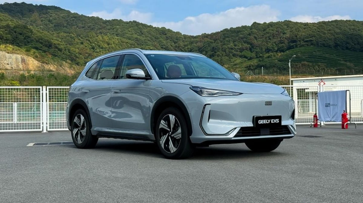 geely ex5 mau bac hop menh kim Geely EX5 màu bạc hợp mệnh Kim